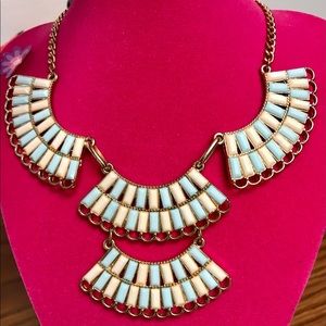 🚨last 🚨Call🚨 Aztec-Bohemian statement necklace **SuperCute**